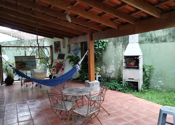 Casa A 250M Praia Martim De Sa, Melhor Praia, Boas Opcoes De Lazer